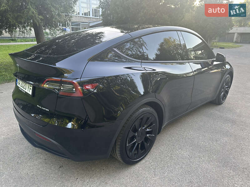 Внедорожник / Кроссовер Tesla Model Y 2021 в Киеве