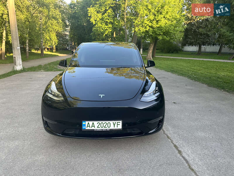 Внедорожник / Кроссовер Tesla Model Y 2021 в Киеве