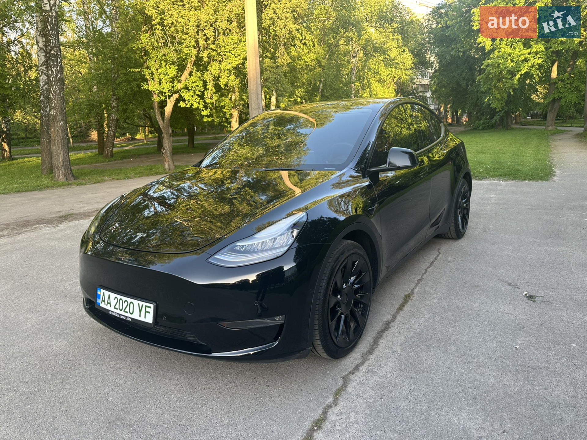 2021 Tesla Model Y - мініатюра 3