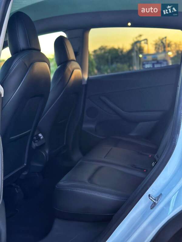 Позашляховик / Кросовер Tesla Model Y 2020 в Дніпрі