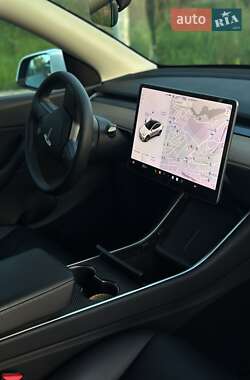 Внедорожник / Кроссовер Tesla Model Y 2020 в 