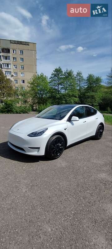 Внедорожник / Кроссовер Tesla Model Y 2023 в Львове