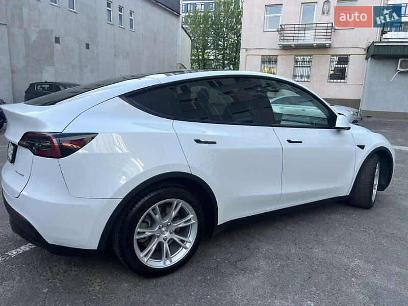 Внедорожник / Кроссовер Tesla Model Y 2022 в Львове