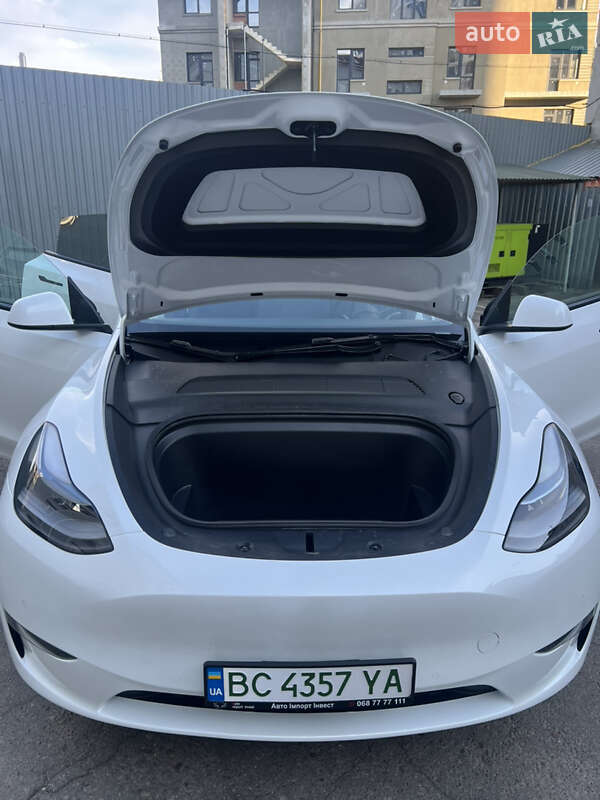 Внедорожник / Кроссовер Tesla Model Y 2022 в Львове