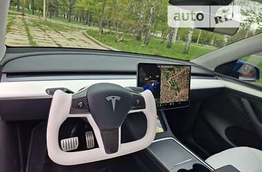 Внедорожник / Кроссовер Tesla Model Y 2022 в Киеве