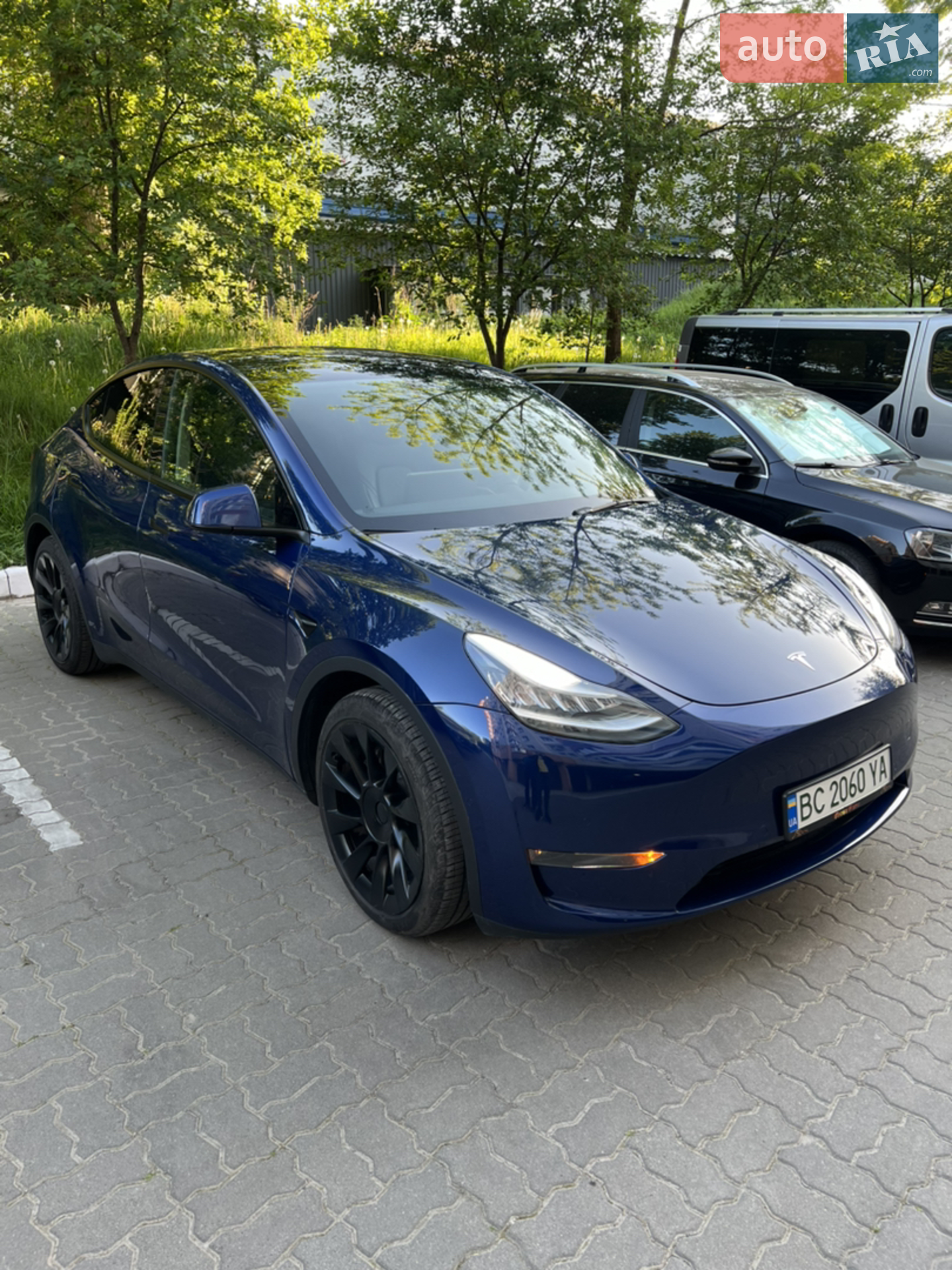 2022 Tesla Model Y - мініатюра 3
