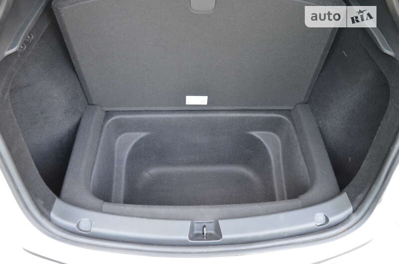 Позашляховик / Кросовер Tesla Model Y 2022 в Черкасах фото 14 Позашляховик / Кросовер Tesla Model Y 2022 в Черкасах