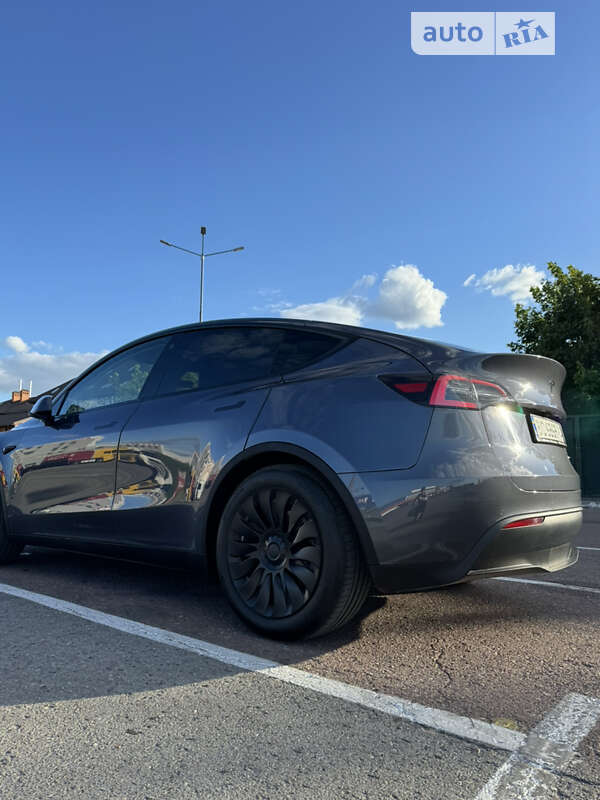 Позашляховик / Кросовер Tesla Model Y 2021 в Львові