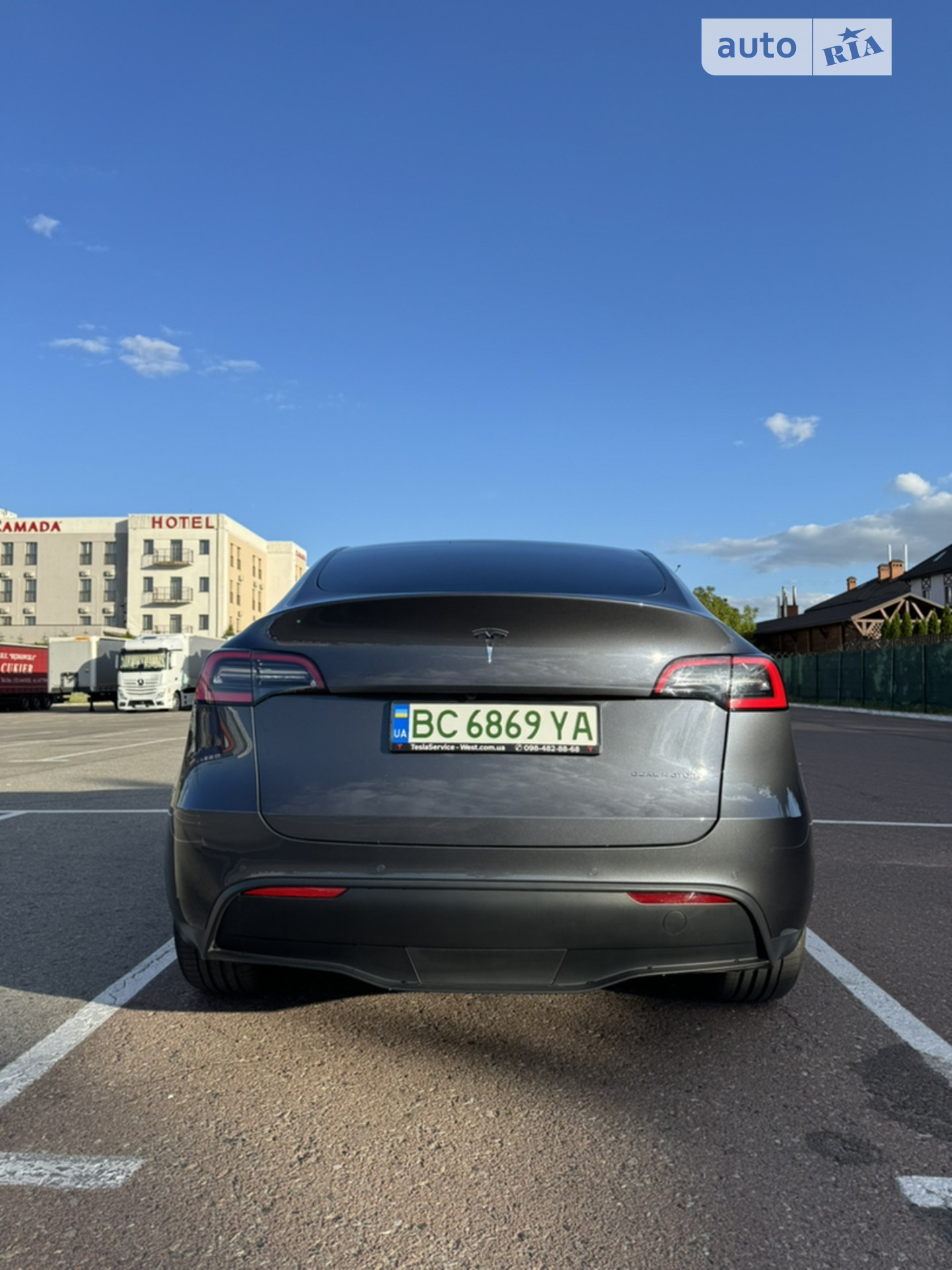 2021 Tesla Model Y - мініатюра 8