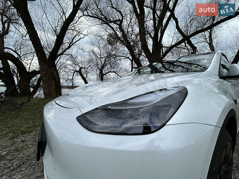 Позашляховик / Кросовер Tesla Model Y 2022 в Черкасах
