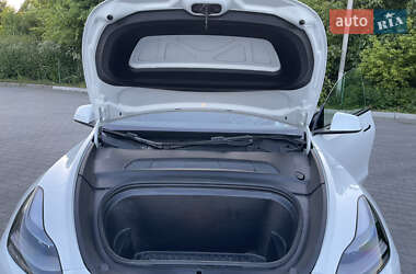 Позашляховик / Кросовер Tesla Model Y 2022 в Хмельницькому