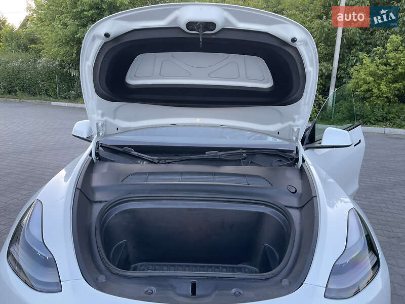 Позашляховик / Кросовер Tesla Model Y 2022 в Хмельницькому