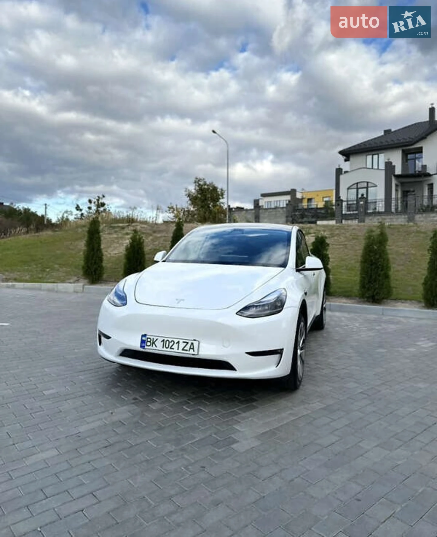 2023 Tesla Model Y - мініатюра 2