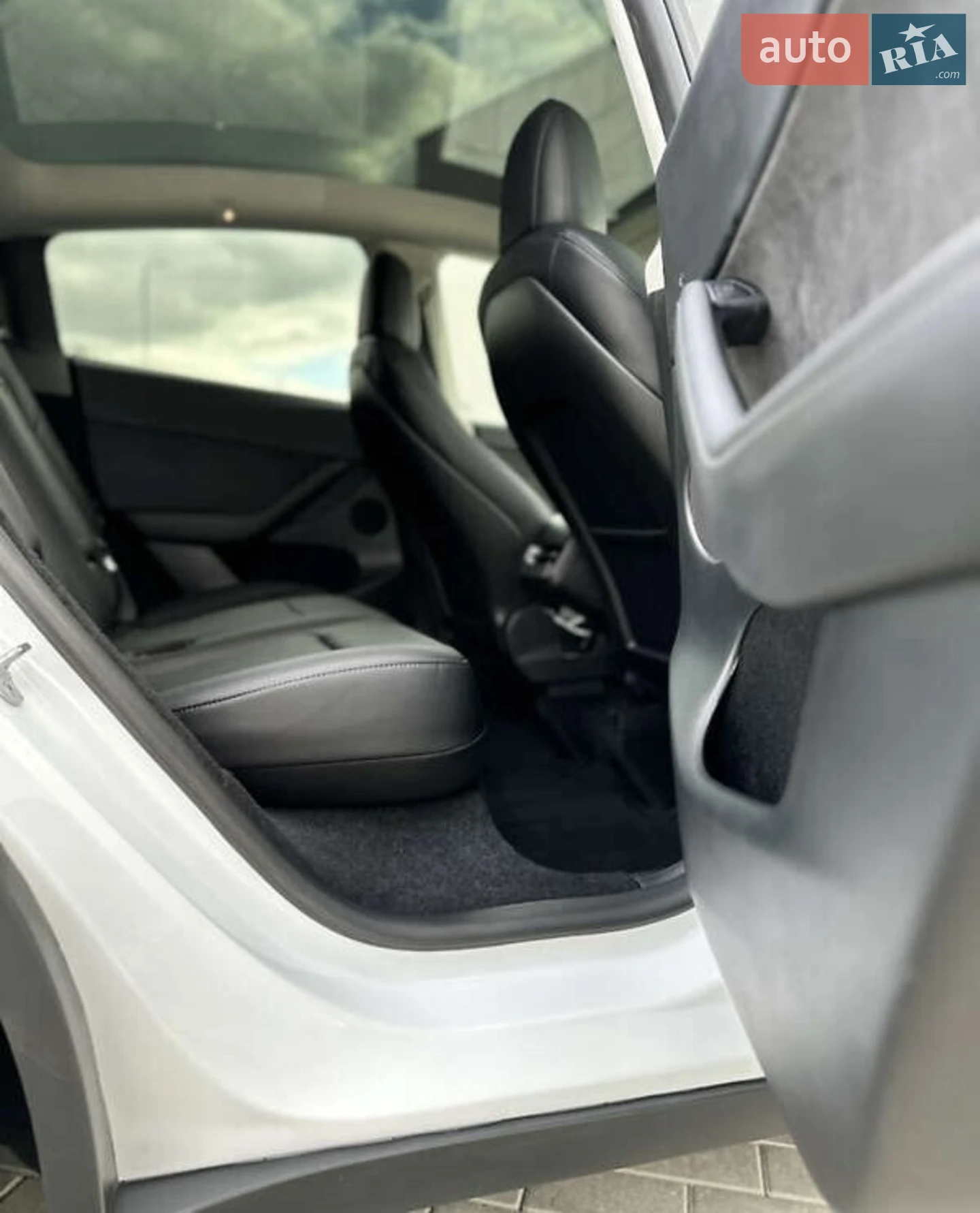 2023 Tesla Model Y - мініатюра 27