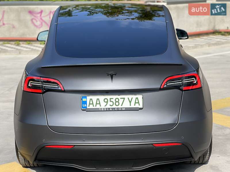Внедорожник / Кроссовер Tesla Model Y 2022 в Киеве