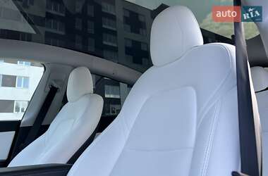 Внедорожник / Кроссовер Tesla Model Y 2022 в 