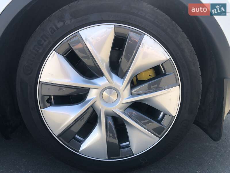 Внедорожник / Кроссовер Tesla Model Y 2023 в Белой Церкви