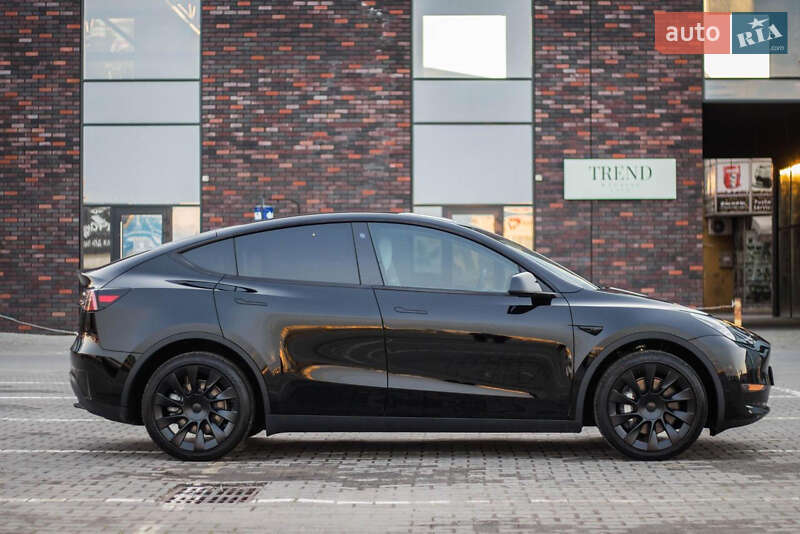 Внедорожник / Кроссовер Tesla Model Y 2023 в Хусте