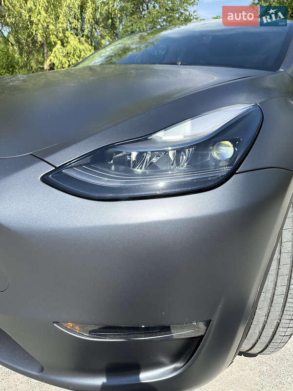 Внедорожник / Кроссовер Tesla Model Y 2023 в Дрогобыче