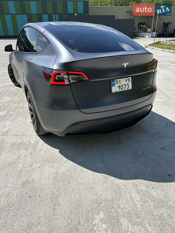 Внедорожник / Кроссовер Tesla Model Y 2023 в Дрогобыче