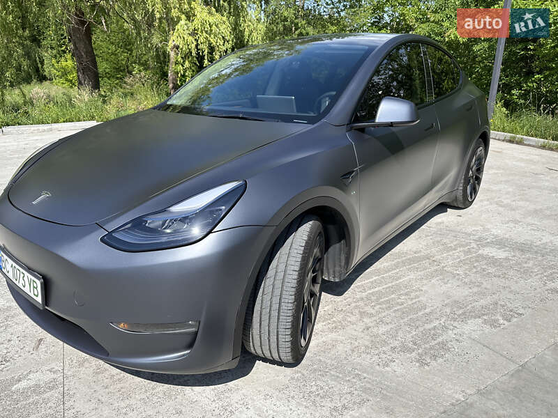 Внедорожник / Кроссовер Tesla Model Y 2023 в Дрогобыче