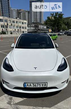 Внедорожник / Кроссовер Tesla Model Y 2022 в Киеве