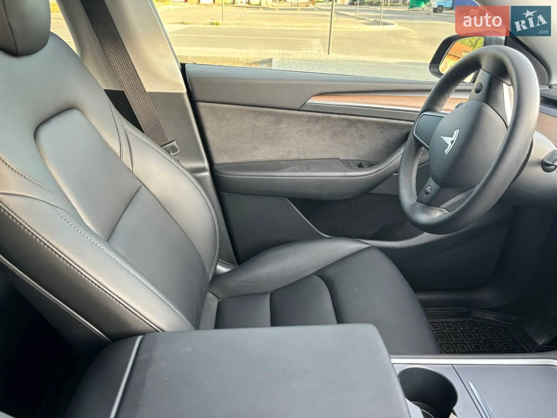 2023 Tesla Model Y - мініатюра 10