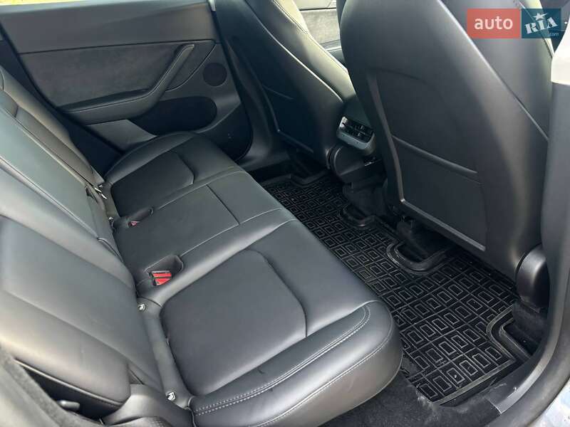 Позашляховик / Кросовер Tesla Model Y 2023 в Самарі фото 11 Позашляховик / Кросовер Tesla Model Y 2023 в Самарі