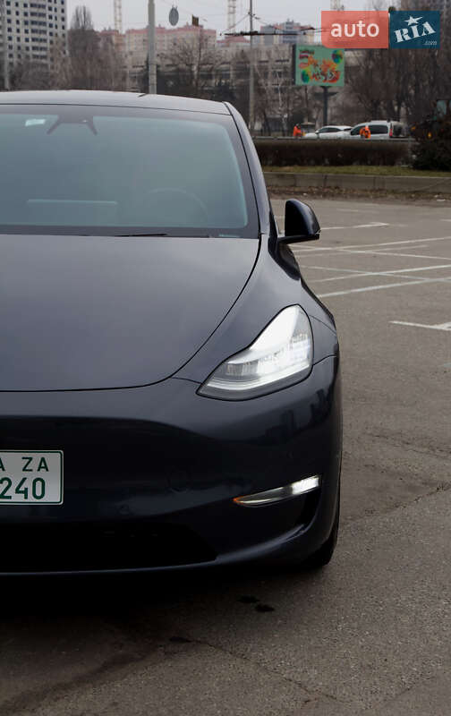 Tesla Model Y 2020