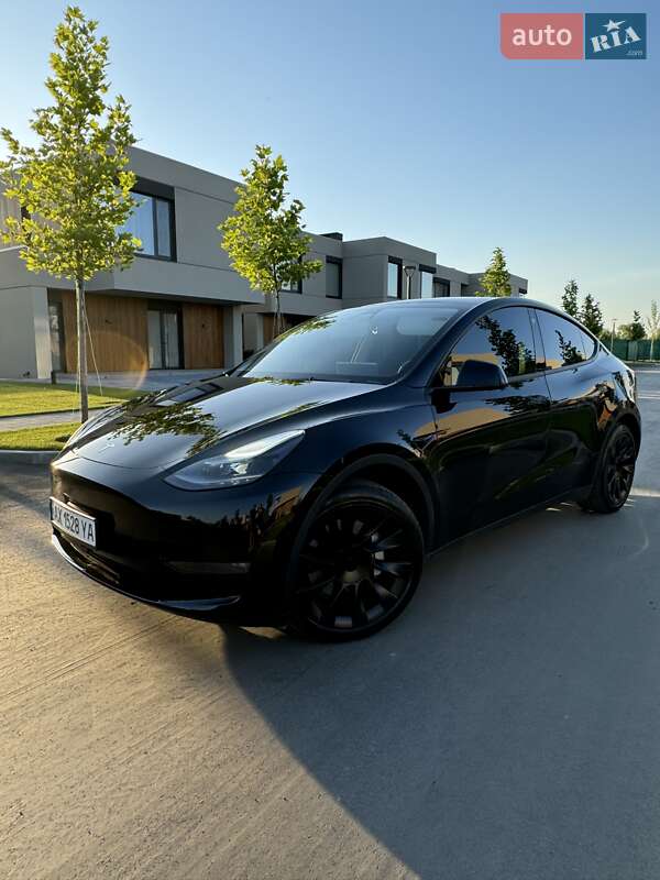 Внедорожник / Кроссовер Tesla Model Y 2022 в Днепре