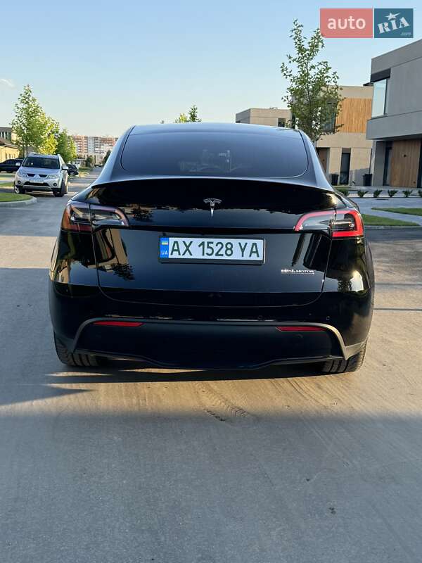 Позашляховик / Кросовер Tesla Model Y 2022 в Дніпрі