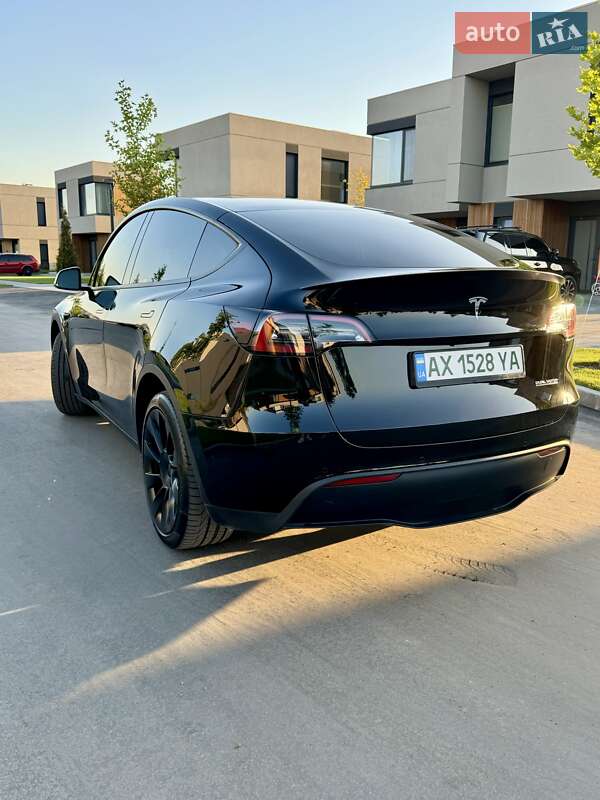 Позашляховик / Кросовер Tesla Model Y 2022 в Дніпрі