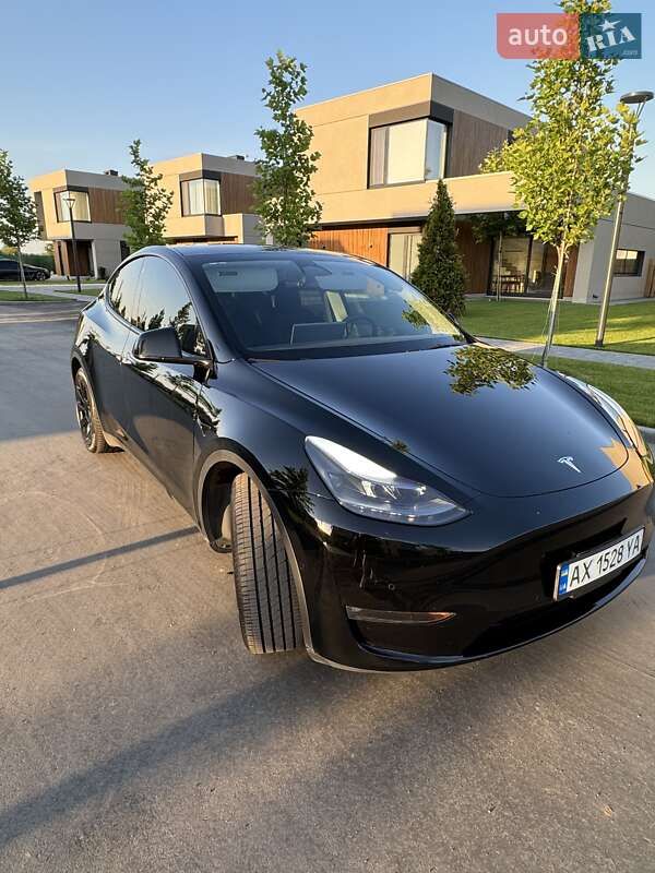 Позашляховик / Кросовер Tesla Model Y 2022 в Дніпрі