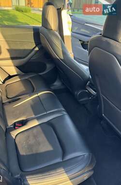 Позашляховик / Кросовер Tesla Model Y 2022 в Дніпрі