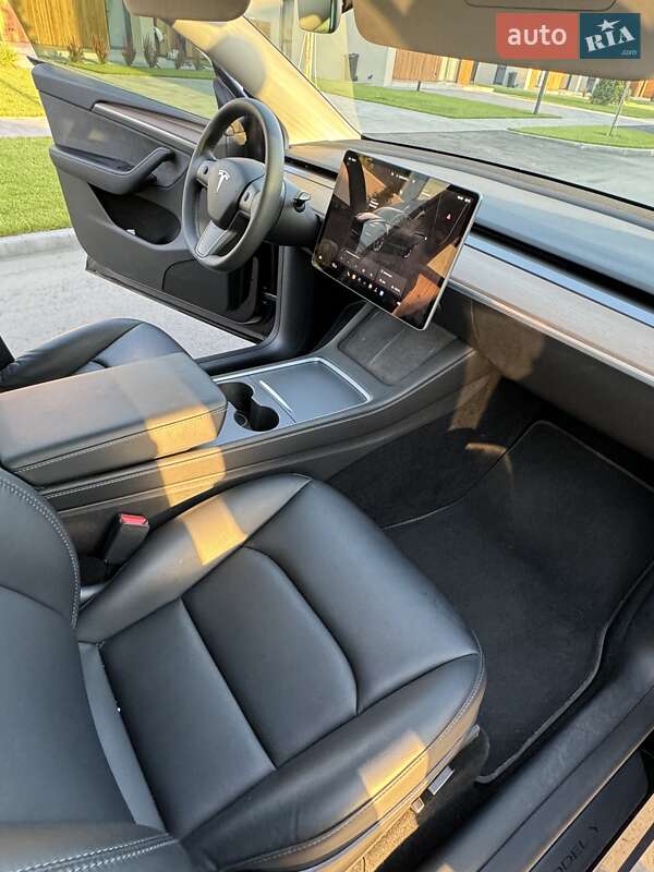 Внедорожник / Кроссовер Tesla Model Y 2022 в Днепре