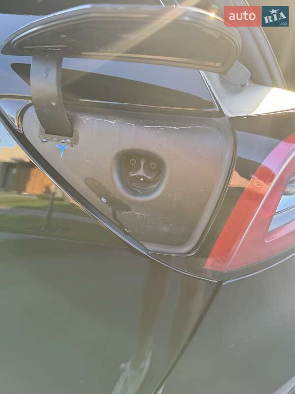 Внедорожник / Кроссовер Tesla Model Y 2022 в Днепре