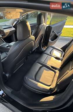 Позашляховик / Кросовер Tesla Model Y 2022 в Дніпрі