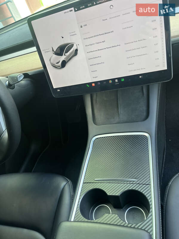 Позашляховик / Кросовер Tesla Model Y 2021 в Львові