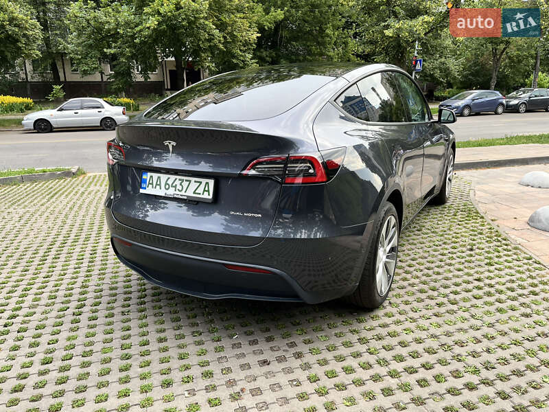 Позашляховик / Кросовер Tesla Model Y 2021 в Києві