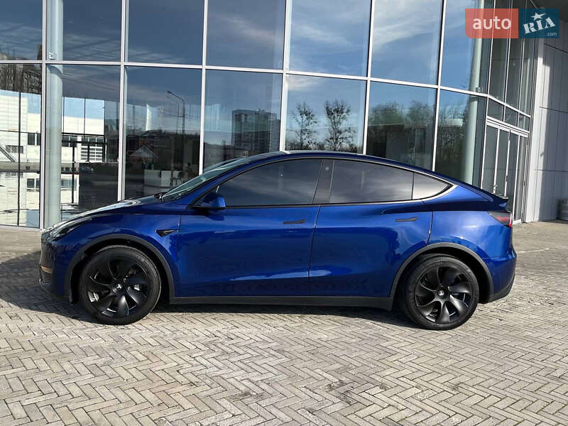 Позашляховик / Кросовер Tesla Model Y 2021 в Харкові