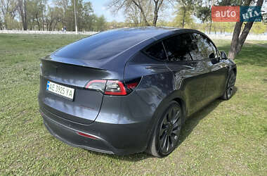 Позашляховик / Кросовер Tesla Model Y 2022 в Кам'янському