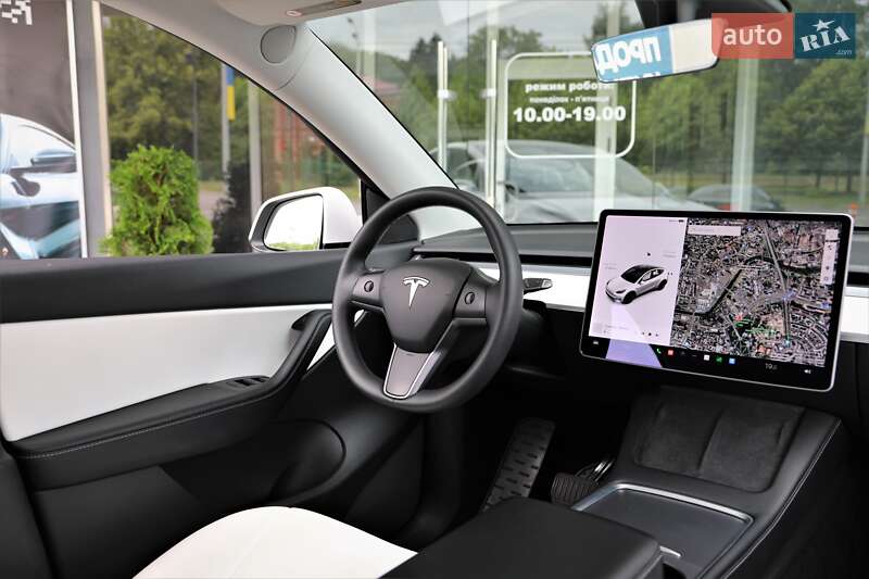 Внедорожник / Кроссовер Tesla Model Y 2021 в Харькове