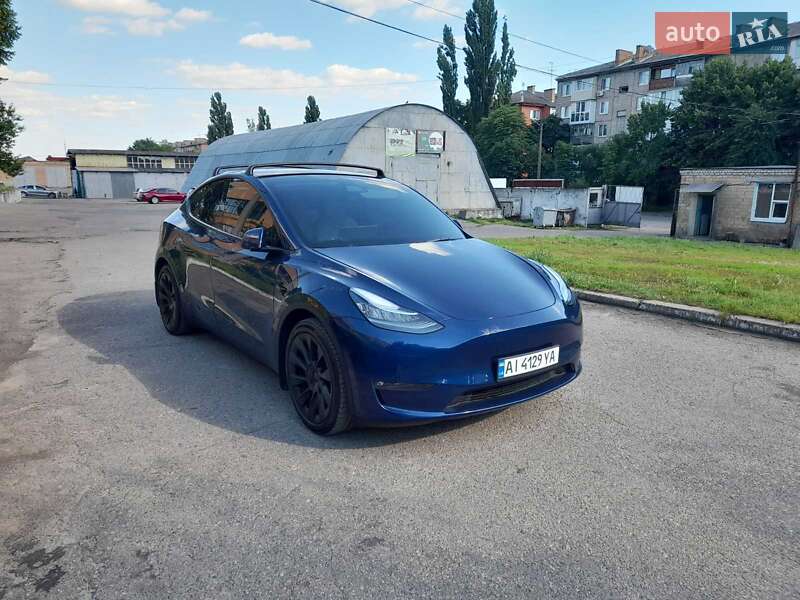 Внедорожник / Кроссовер Tesla Model Y 2022 в Киеве