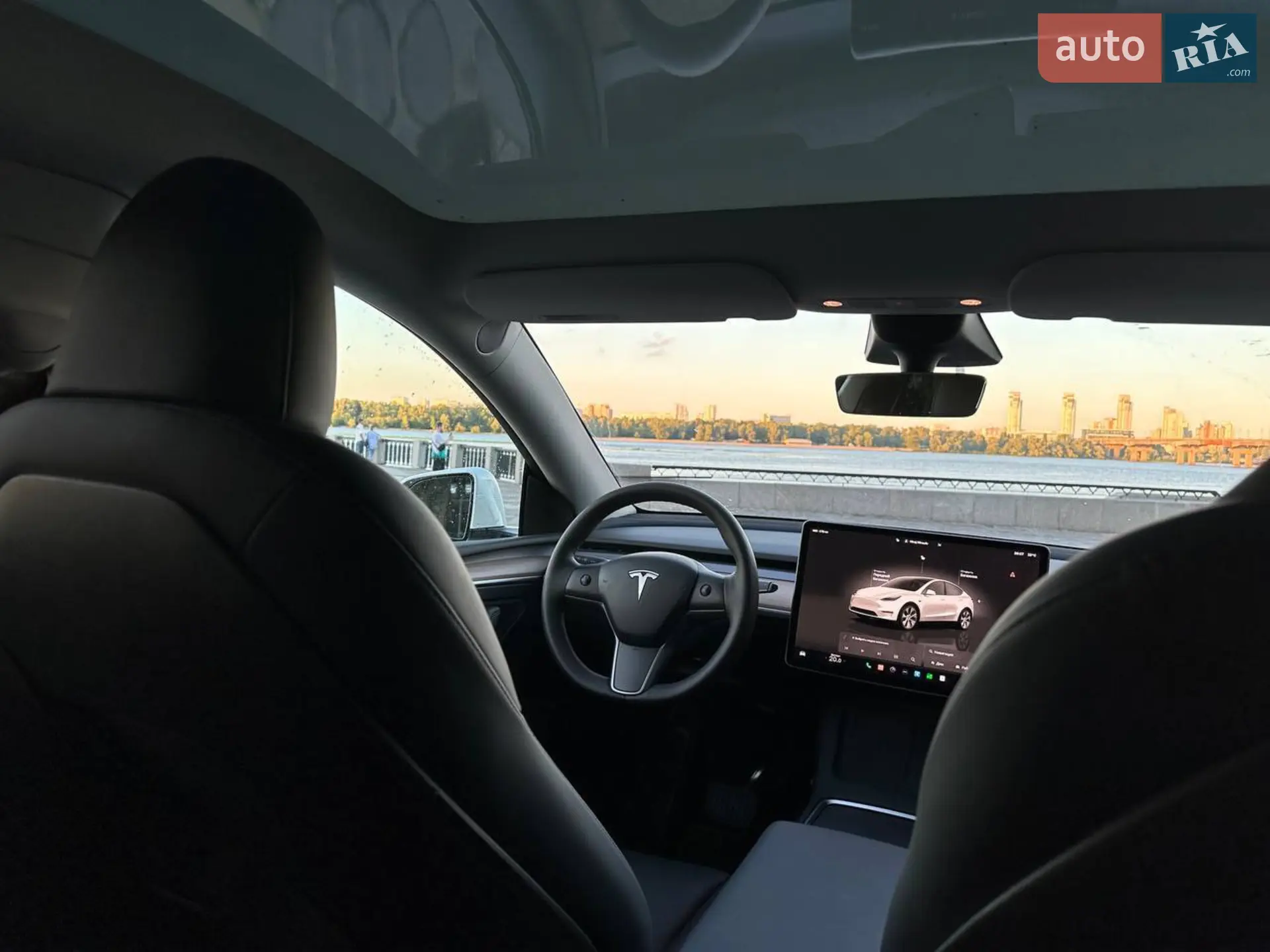 2022 Tesla Model Y - мініатюра 9