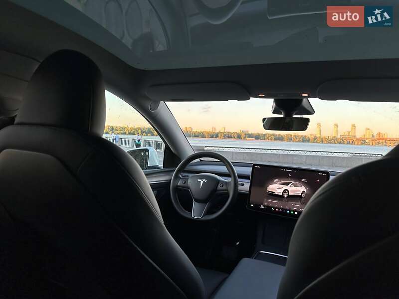 Внедорожник / Кроссовер Tesla Model Y 2022 в Киеве фото 9 Внедорожник / Кроссовер Tesla Model Y 2022 в Киеве