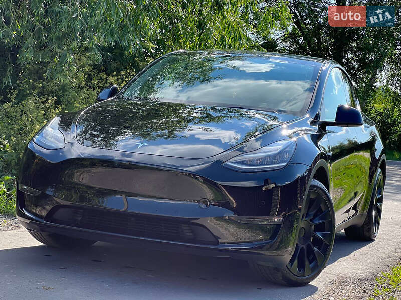 Tesla Model Y 2021