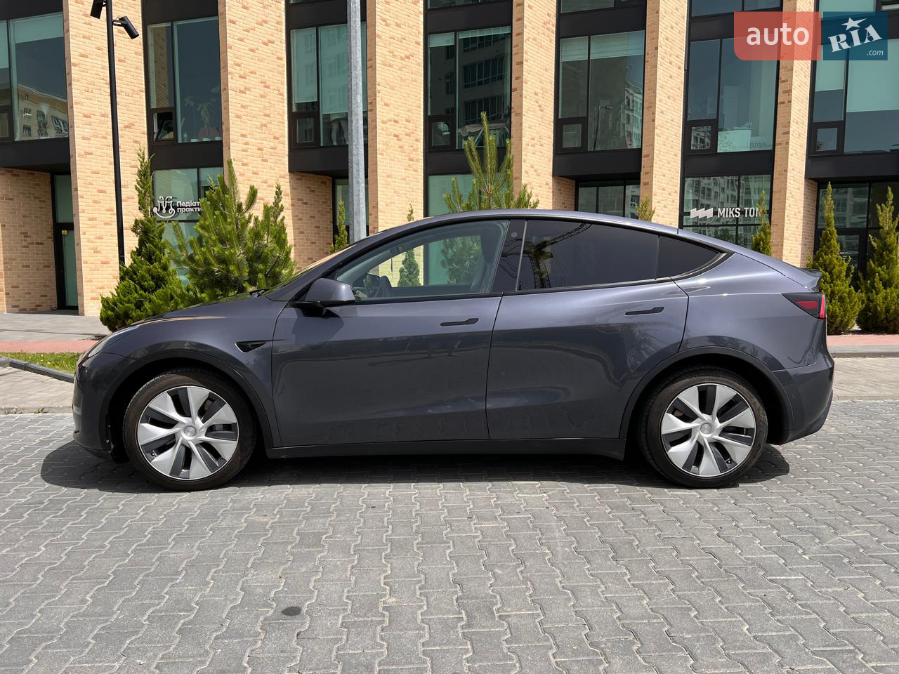 2021 Tesla Model Y - мініатюра 23