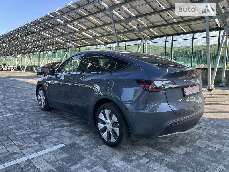 Внедорожник / Кроссовер Tesla Model Y 2023 в Львове