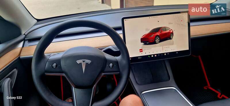 Позашляховик / Кросовер Tesla Model Y 2022 в Мостиській