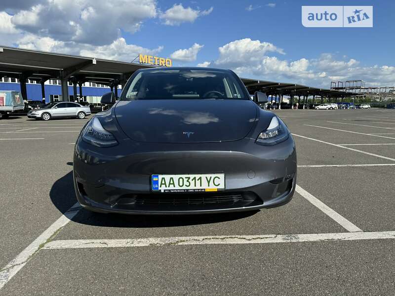 Внедорожник / Кроссовер Tesla Model Y 2022 в Киеве